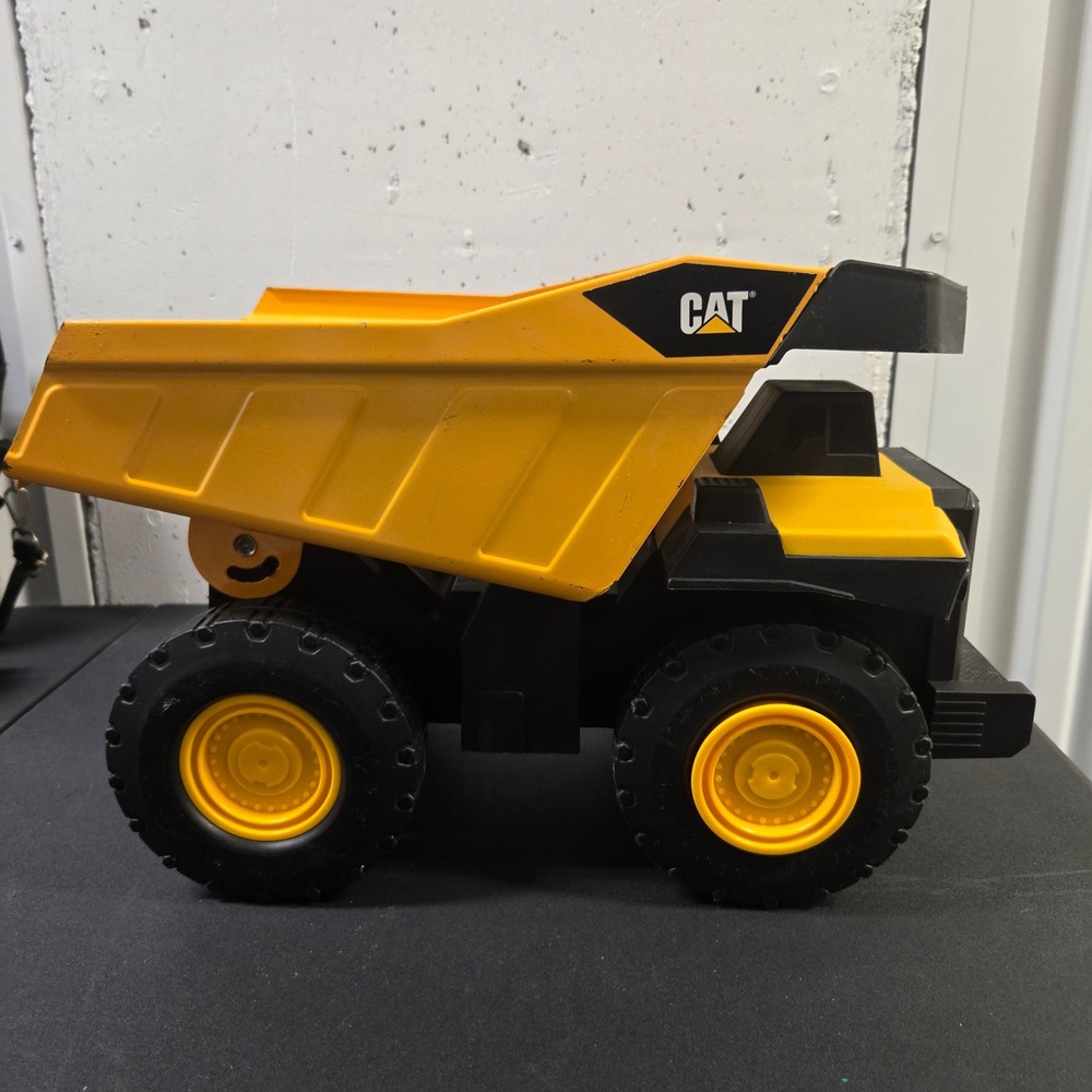 CAT Caterpillar Steel Dump Truck Yellow Black Construction Toy Vehicle 15 Inch